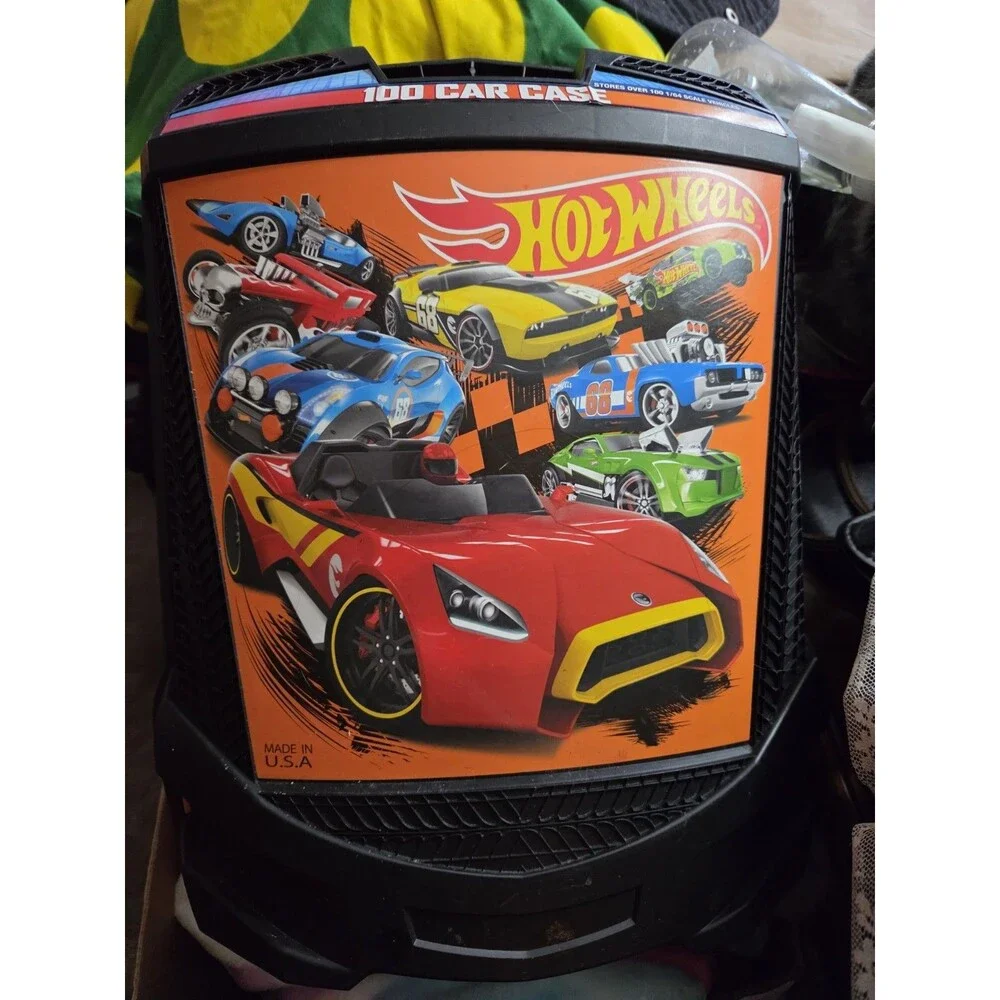 HOT WHEELS 100 CAR STORAGE AND CARRYING CASE Nice Condition Made In USA 2016